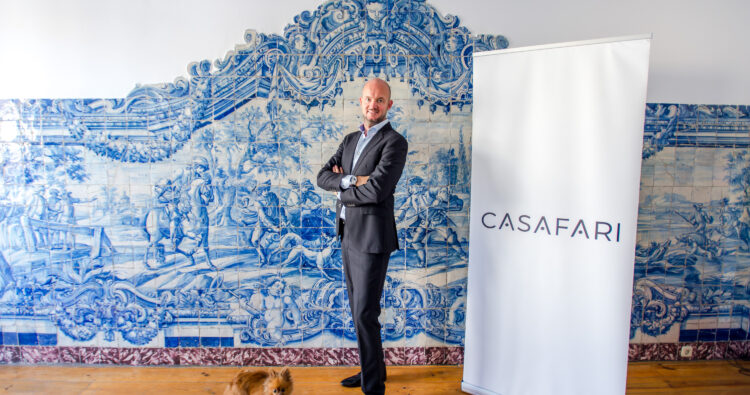 Nils Henning, co-founder de Casafari, en su oficina