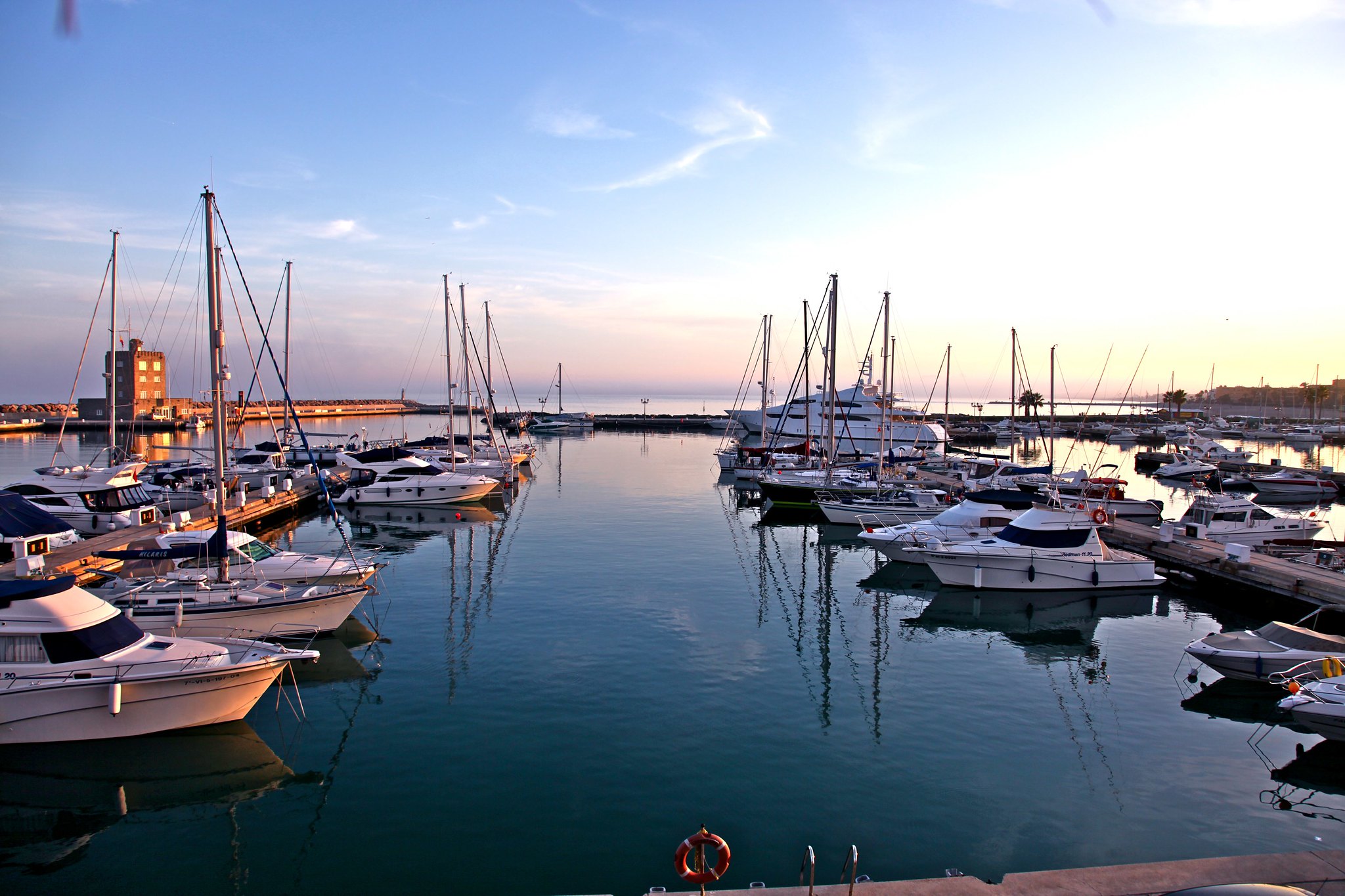 Puerto de Sotogrande, España